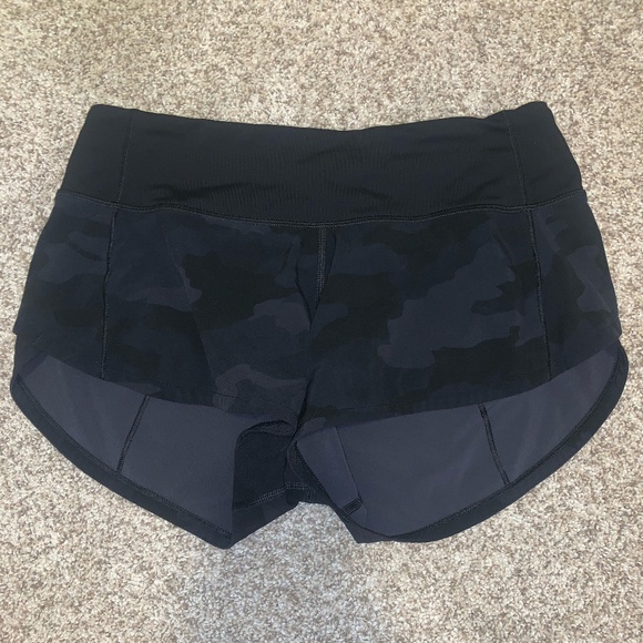 Lululemon Low-rise 2.5 Speed Up Shorts - Picture 1 of 3
